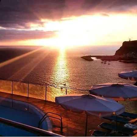 Albaicin Taurino Apartman *